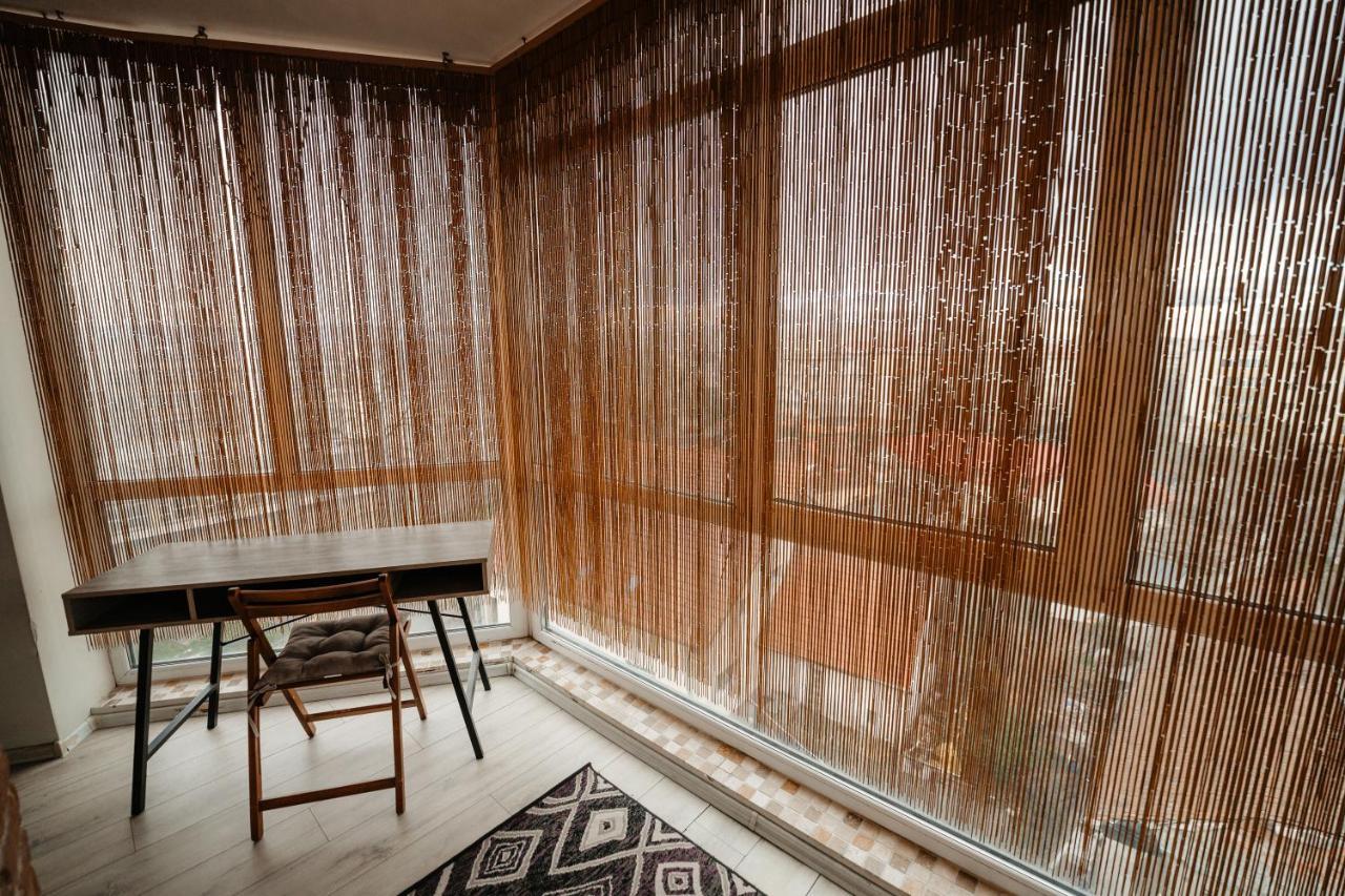 Ferienwohnung Bright And Cozy Design Apt With Office Cluj-Napoca Exterior foto